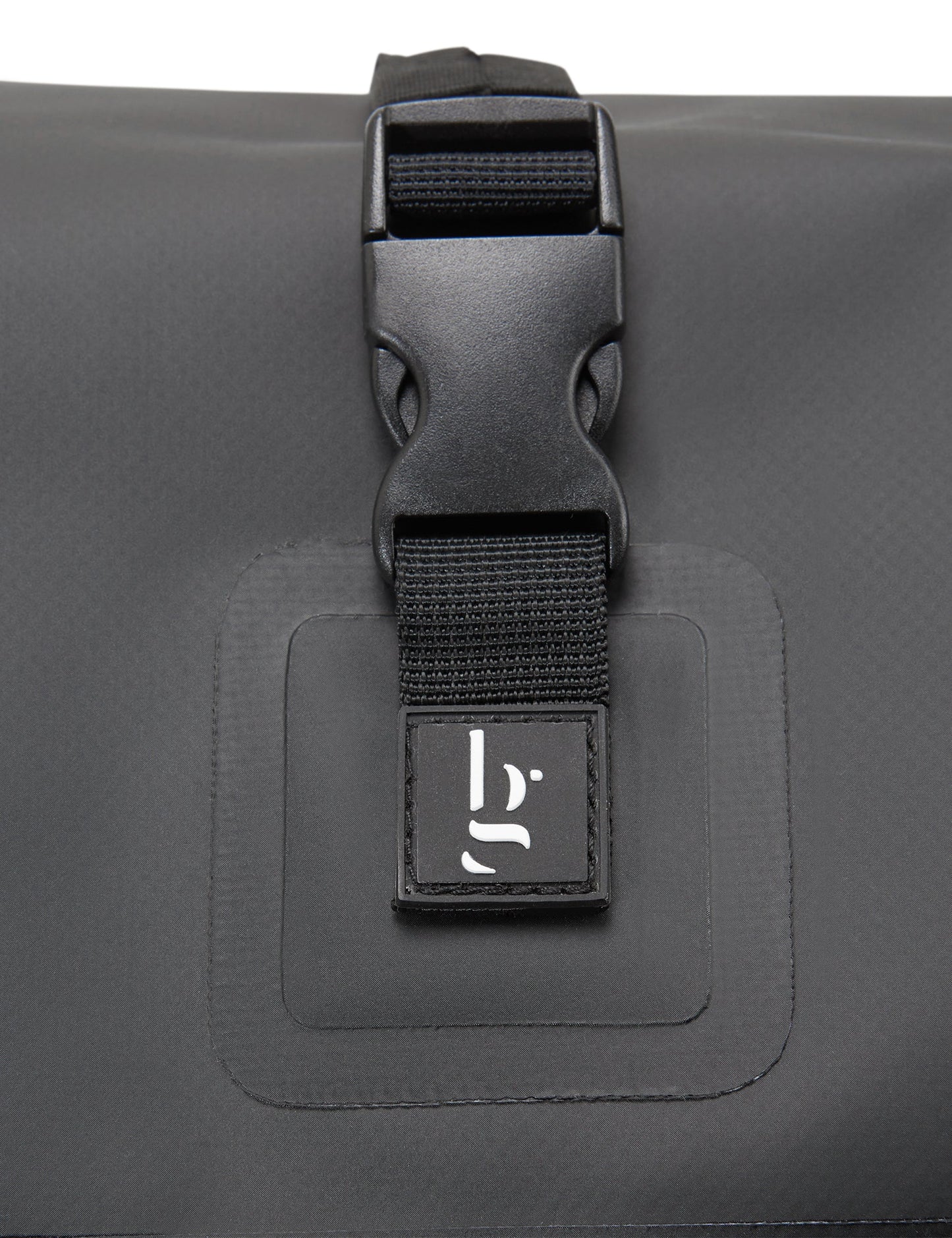 WASSERDICHTER ROLLTOP - ELEVEN ONE | SCHWARZ