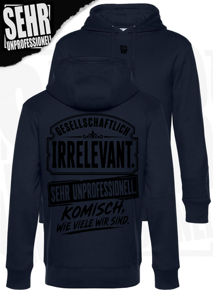 "Komisch wie viele wir sind." Regular-Hoodie